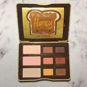 Too Faced // Peanut Butter & Honey palette